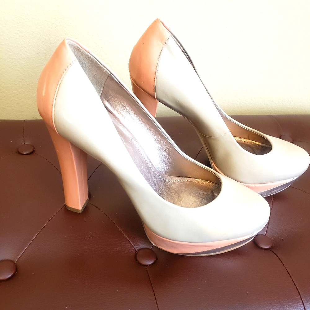 BCBG pumps